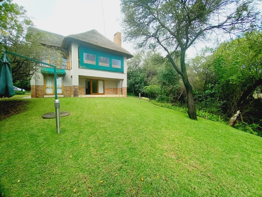 4 Bedroom Property for Sale in Boschenvaal River Front Lodges Free State